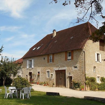 مبيت وإفطار Montmorot La Ferme De Montard المظهر الخارجي الصورة